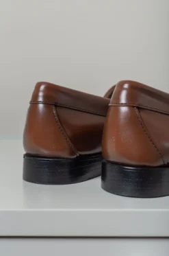 G.H.BASS – Weejuns Penny Loafers – Cognac Leather 14 G.H.BASS – Weejuns Penny Loafers – Cognac Leather -Salomon Boutique rdv ghbass 07 scaled 1