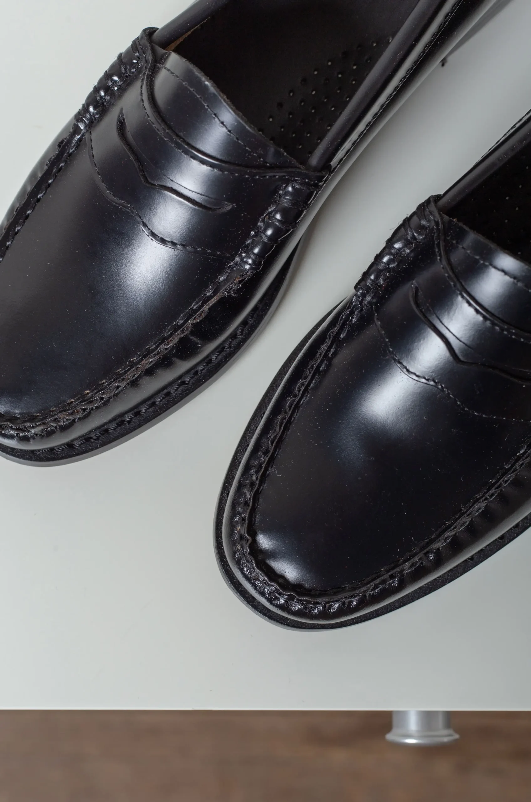 G.H.BASS – Weejuns Penny Loafers – Black Leather 8 G.H.BASS – Weejuns Penny Loafers – Black Leather – Image 6