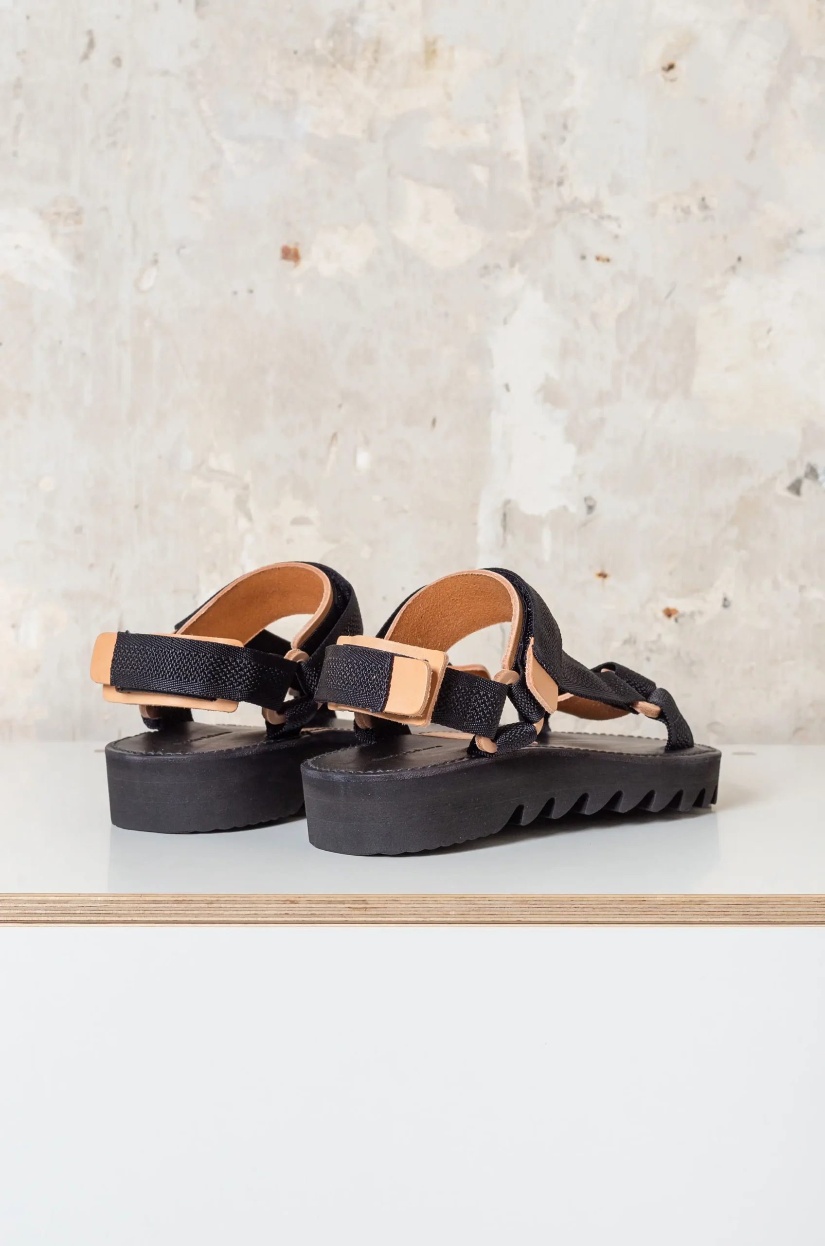 Hender Scheme – Men Shoes MJ-S-WEB – Black/Natural 7 Hender Scheme – Men Shoes MJ-S-WEB – Black/Natural – Image 5