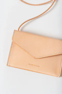 Hender Scheme – Purse RO-RC-HGP – Natural -Salomon Boutique rdv hender scheme 190 scaled 1