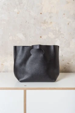 Hender Scheme – Bag MJ-RB-NEM – Black -Salomon Boutique rdv hender scheme 26 scaled 1