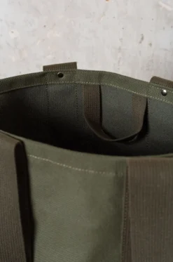 Hender Scheme – Tote Bag NK-RB-CTB – Khaki Green 13 Hender Scheme – Tote Bag NK-RB-CTB – Khaki Green -Salomon Boutique rdv hender scheme 48 scaled 1