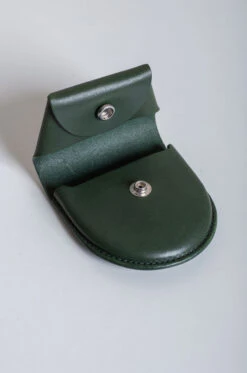 Hender Scheme – Coin Case QN-RC-CNC – Green