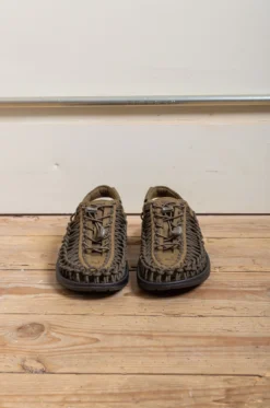 Keen – Uneek Men Sandals – Dark Olive/Black -Salomon Boutique rdv keen 02 1 scaled 1