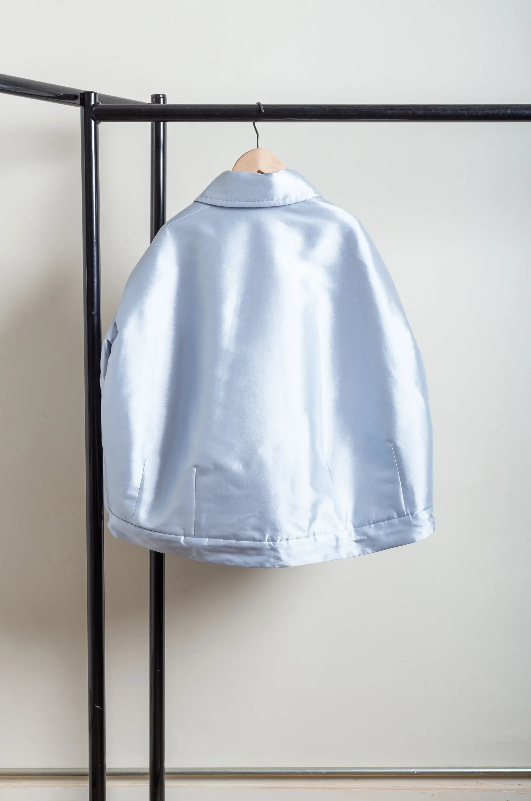 Konrad – Ev Jacket – Couture Sky/Black 7 Konrad – Ev Jacket – Couture Sky/Black – Image 5