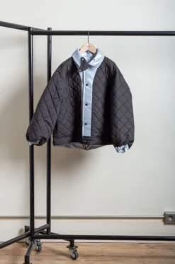 Konrad – Ev Jacket – Couture Sky/Black 15 Konrad – Ev Jacket – Couture Sky/Black -Salomon Boutique rdv konrad 06 scaled 1