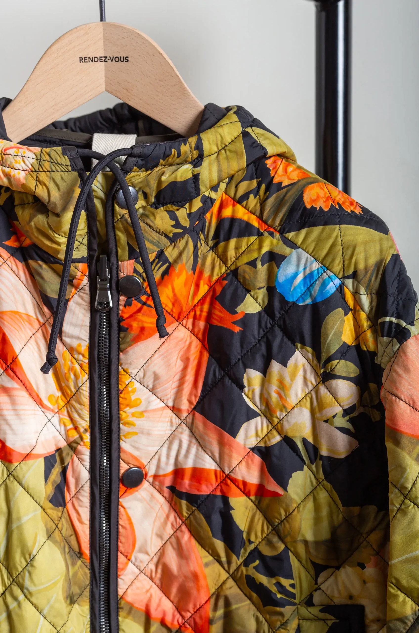 Konrad – Anna Jacket – Botanika Black/Black 6 Konrad – Anna Jacket – Botanika Black/Black – Image 4