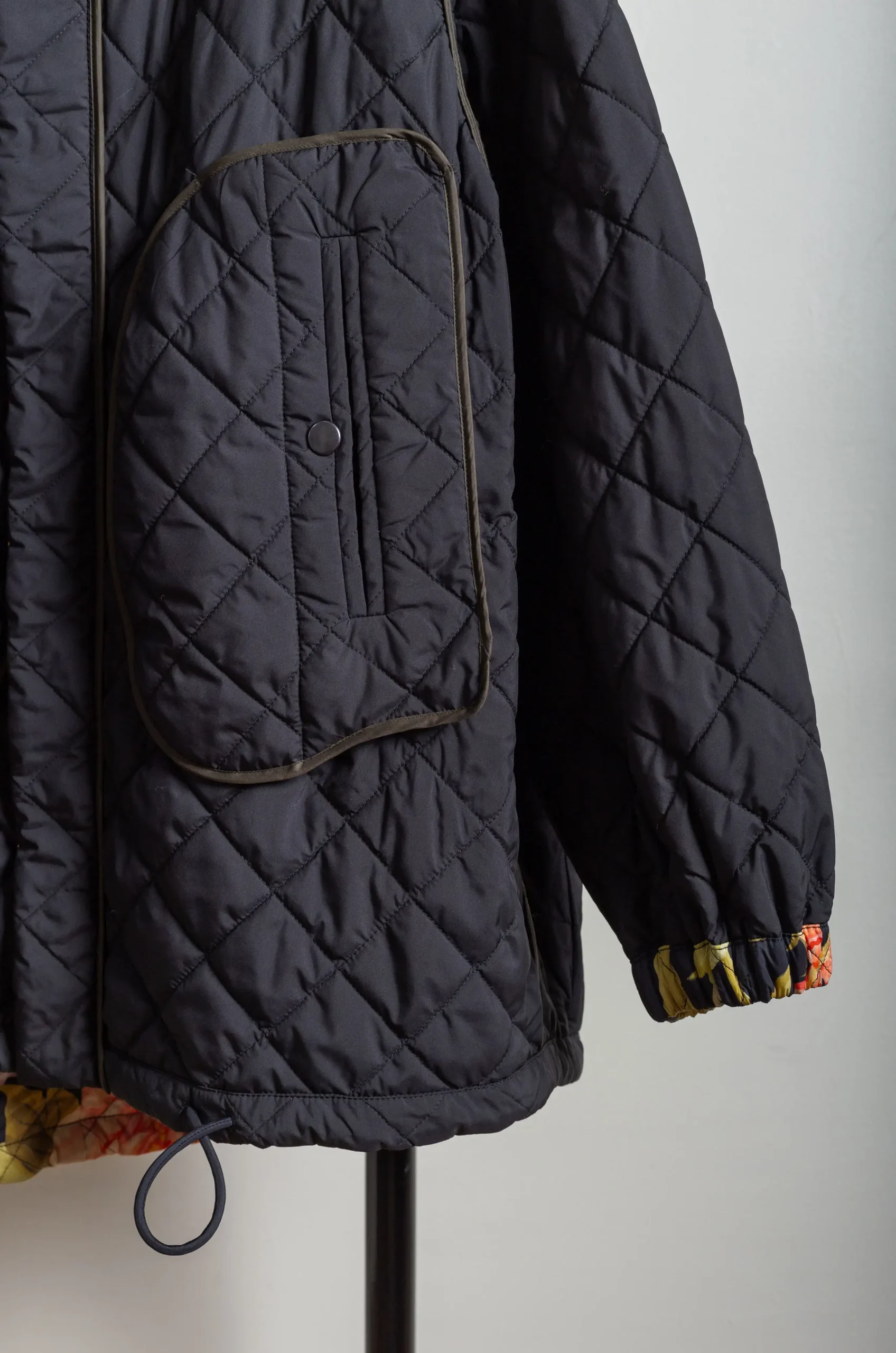 Konrad – Anna Jacket – Botanika Black/Black 11 Konrad – Anna Jacket – Botanika Black/Black – Image 9