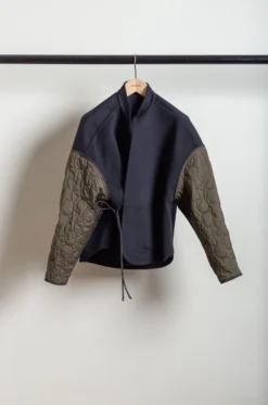 Konrad – Luci Jacket – Black/Black -Salomon Boutique rdv konrad 55 scaled 1