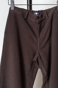 Labo.art – Panta Pandora Tennis – Bark -Salomon Boutique rdv laboart 60 scaled 1