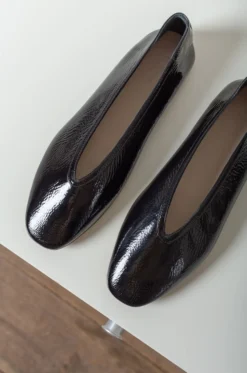 Le Monde Béryl – Luna Slipper Patent Leather – Black -Salomon Boutique rdv le monde beryl 02 scaled 1