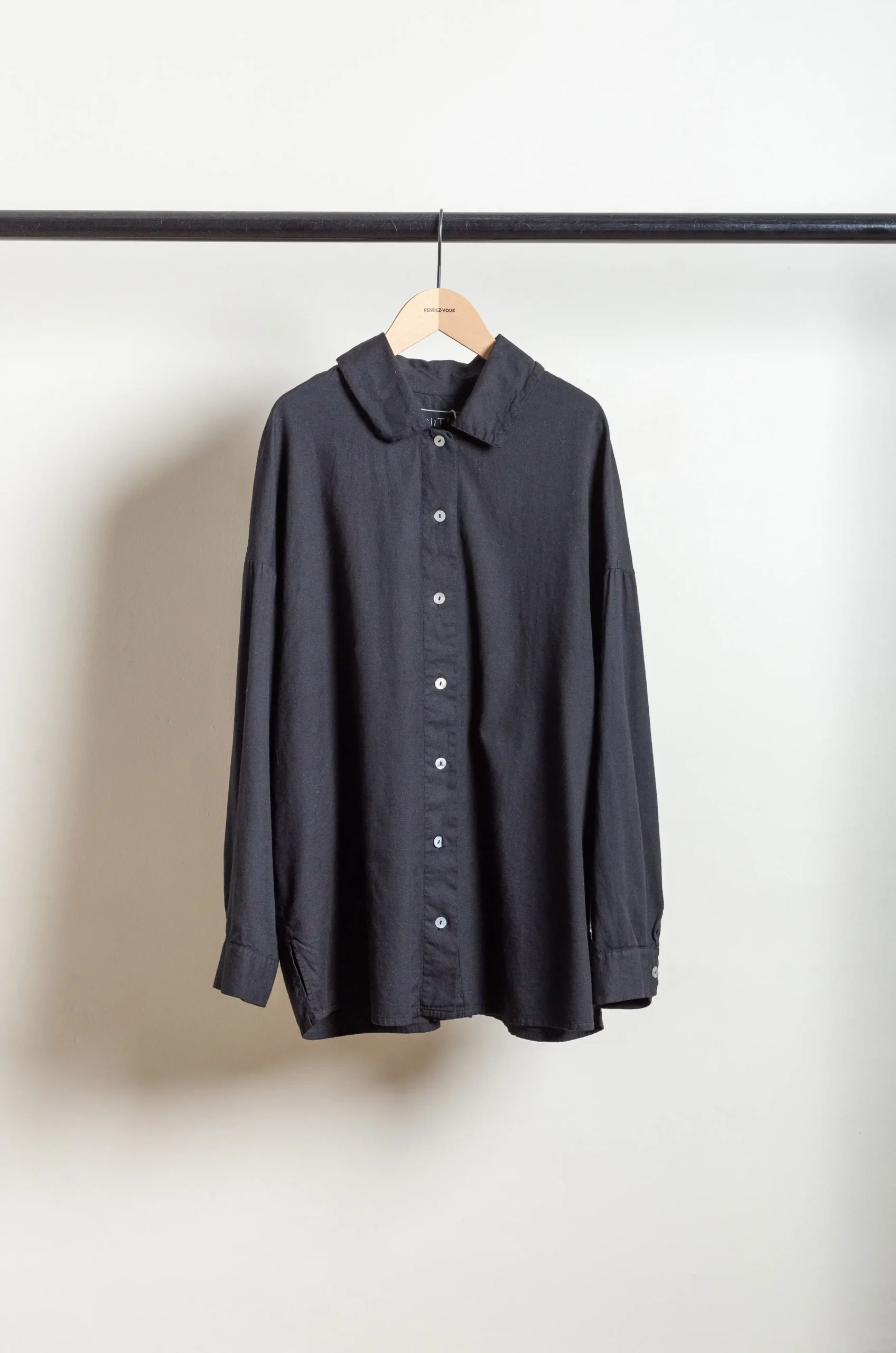 NITTO – CLAUDIA Shirt – Black 5 NITTO – CLAUDIA Shirt – Black – Image 3