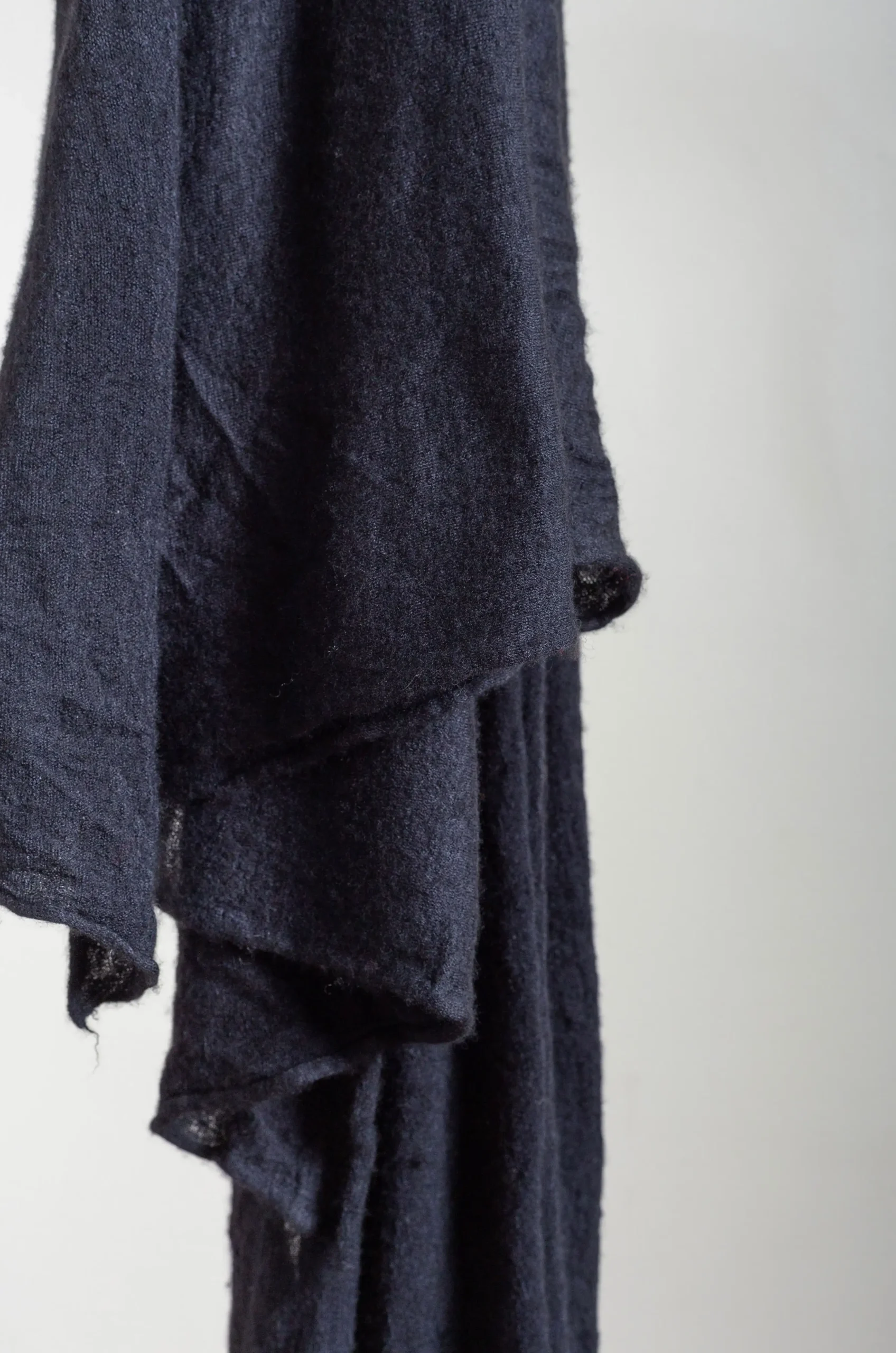 Pin 1876 – Plain Stole 5500/121 – 0002 3 Pin 1876 – Plain Stole 5500/121 – 0002 – Image 2