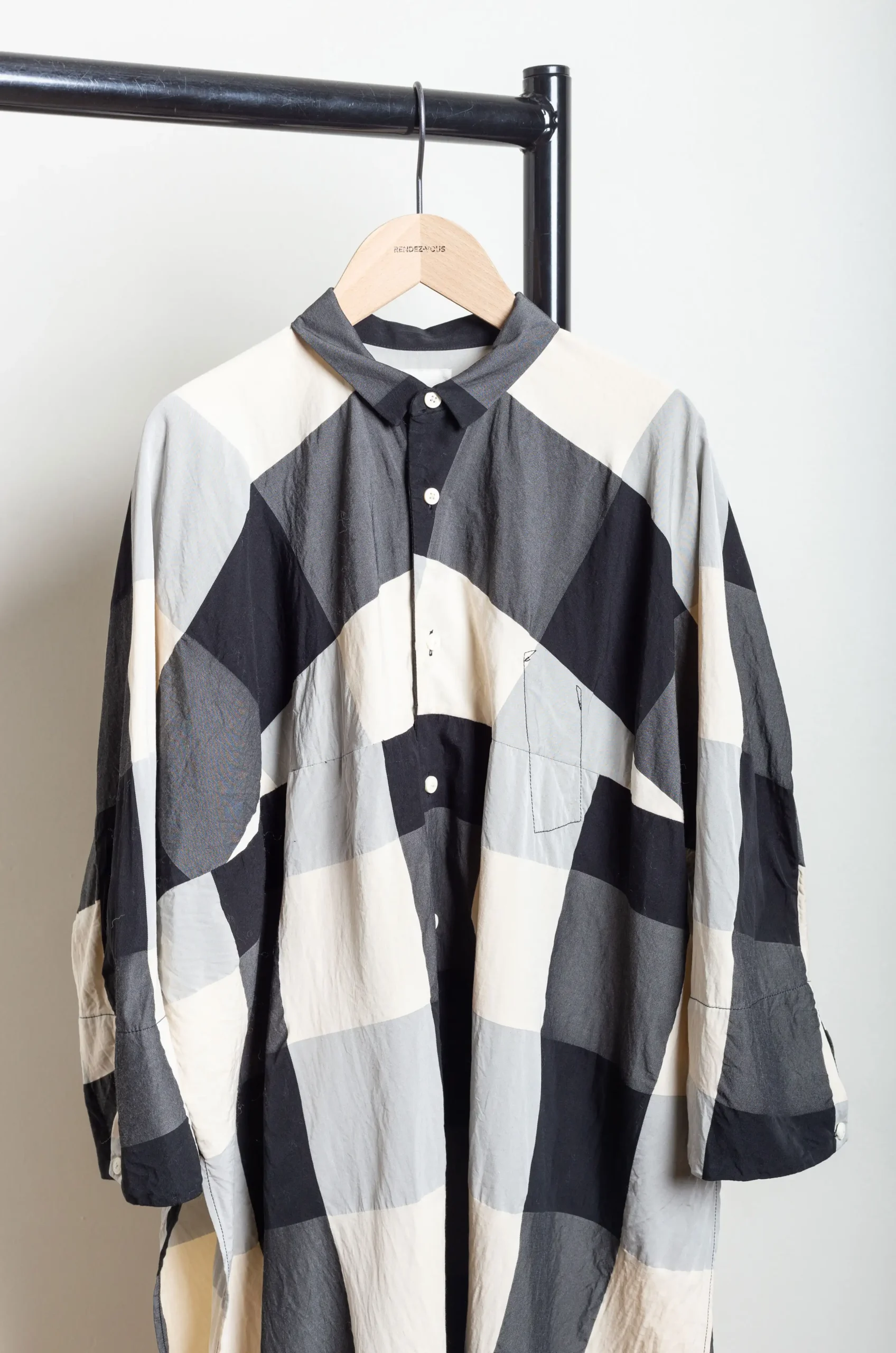 Quitan – AO DAI Long Shirt 4250020 – Ging 4 Quitan – AO DAI Long Shirt 4250020 – Ging – Image 2