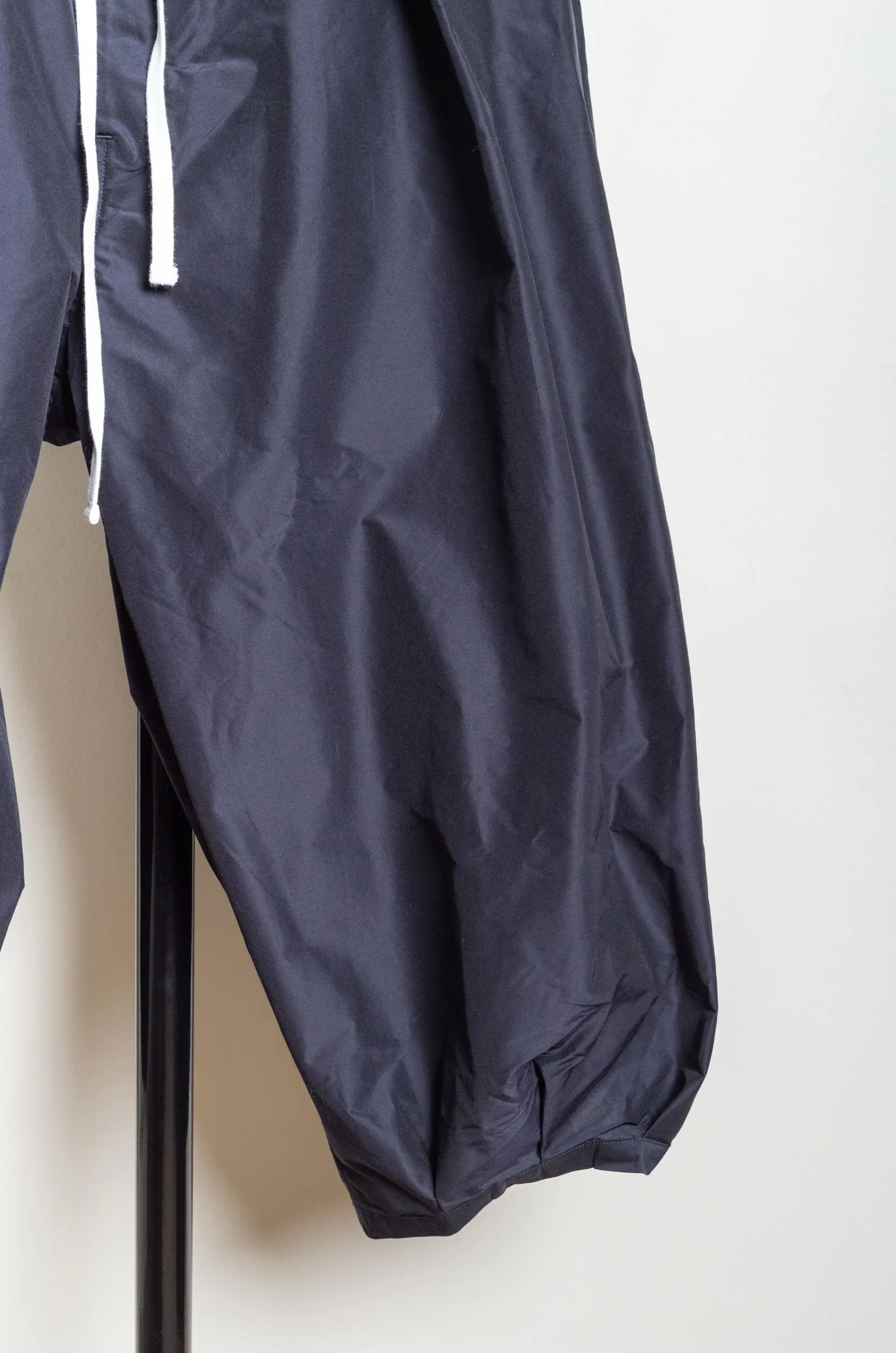 RDV O Globe – GABRIEL Pants 242PA001 – Navy 5 RDV O Globe – GABRIEL Pants 242PA001 – Navy – Image 3