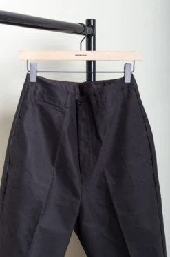 RDV O Globe – BRUCE Pant 242PA003 – Black 12 RDV O Globe – BRUCE Pant 242PA003 – Black -Salomon Boutique rdv rdv o globe 35 scaled 1