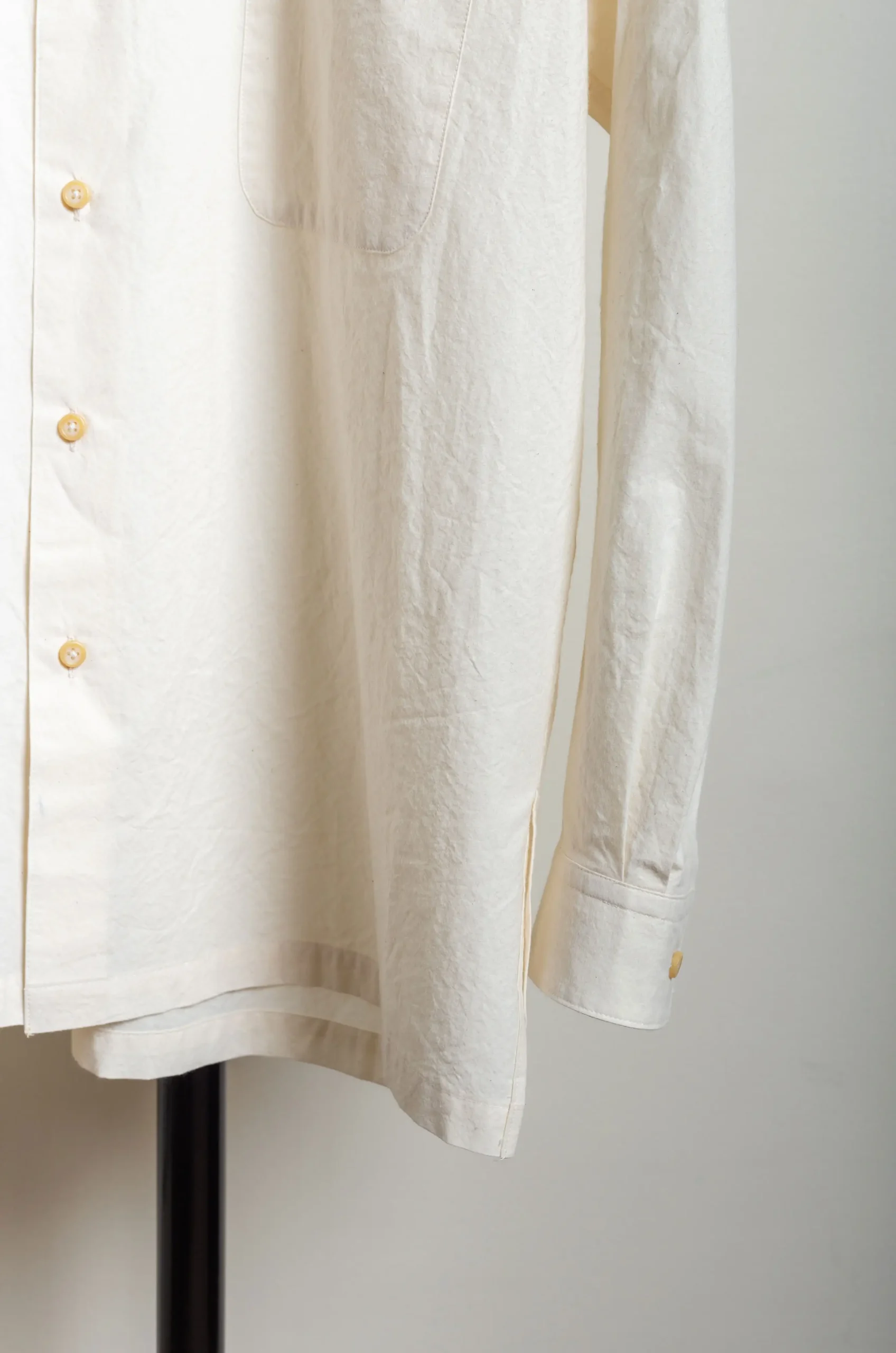 RDV O Globe – AGNIS Shirt 242CH002 – Natural 6 RDV O Globe – AGNIS Shirt 242CH002 – Natural – Image 4