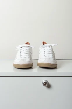 Reproduction Of Found – Women 1700L – White -Salomon Boutique rdv reproduction 01 scaled 1