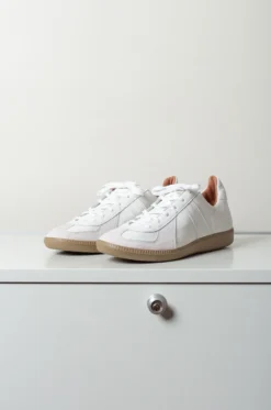 Reproduction Of Found – Women 1700L – White -Salomon Boutique rdv reproduction 03 scaled 1