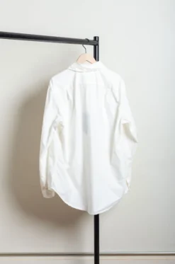 Ricorrrobe – Men Shirt – White 9 Ricorrrobe – Men Shirt – White -Salomon Boutique rdv ricorrrobe 55 scaled 1