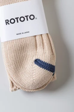 Rototo – Chunky Ribbed Crew Socks – Raw Beige/D.Blue