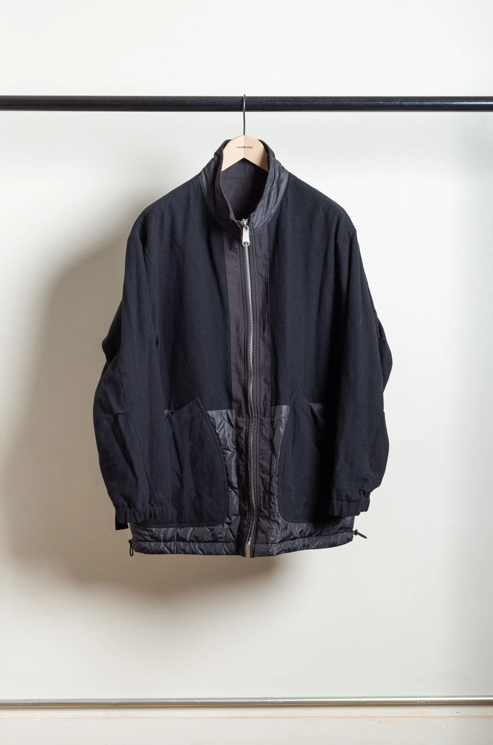 Sage De Cret – High Density CO/NY X CO/PO/WO Twill Reversible Military Jacket 31-40-3284 – Black 6 Sage De Cret – High Density CO/NY X CO/PO/WO Twill Reversible Military Jacket 31-40-3284 – Black – Image 4