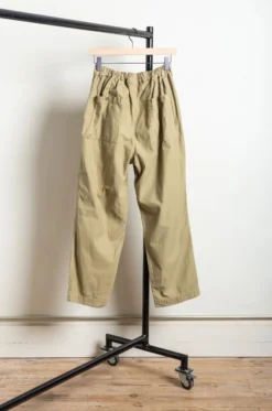 Sage De Cret – CO/LI Back Satin Single-Pleated Wide Pants 31-40-8397 – Beige -Salomon Boutique rdv sage de cret 30 scaled 1