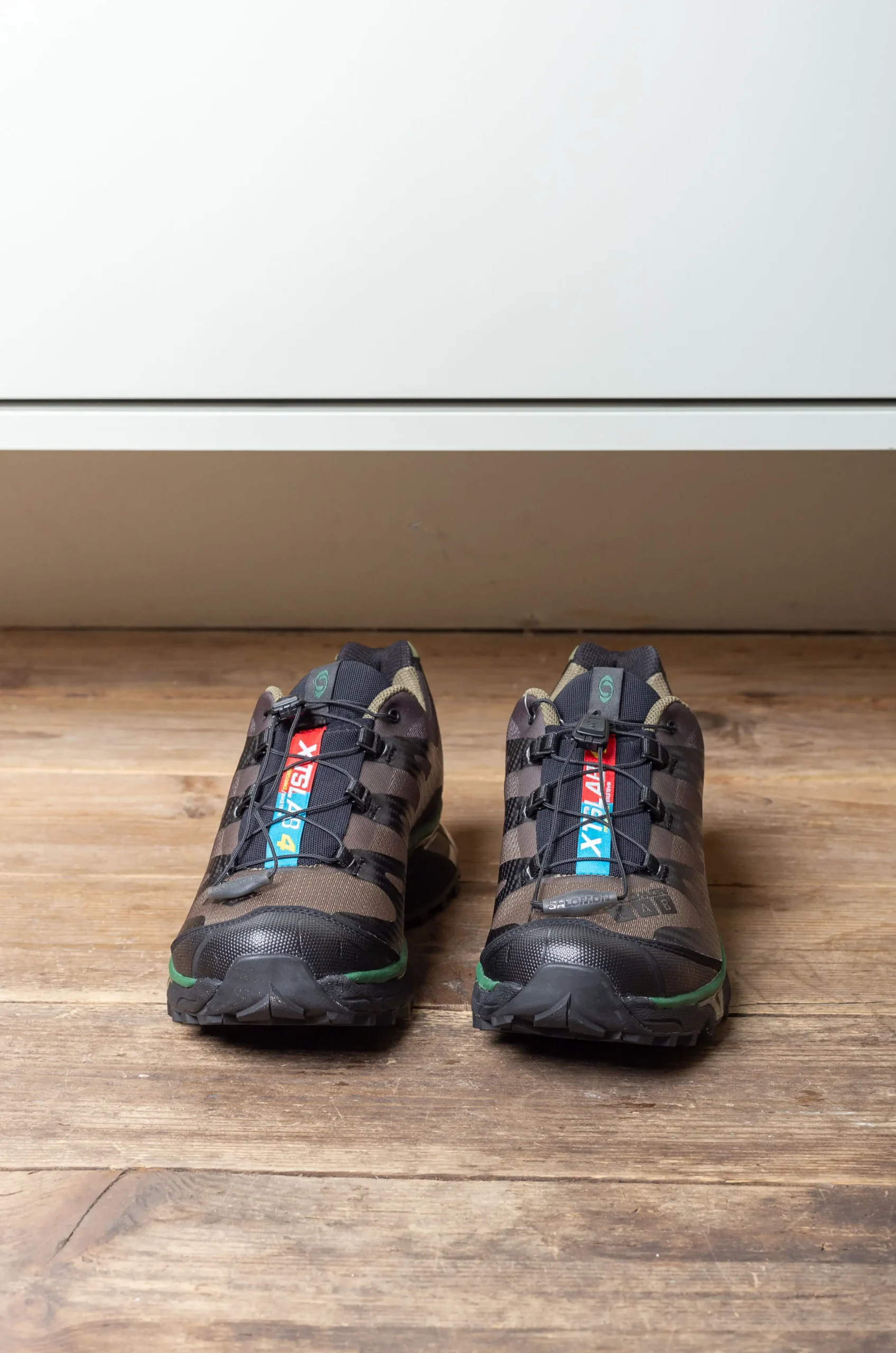 Salomon – Men Shoes XT-4 OG – Olive Night/Black/Aloe 5 Salomon – Men Shoes XT-4 OG – Olive Night/Black/Aloe – Image 3