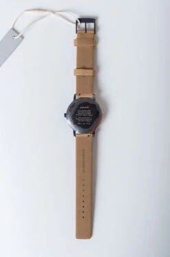 Sazaré – Wrist Watch 01.04.00BE – Beige Cow Leather -Salomon Boutique rdv sezare 28 scaled 1
