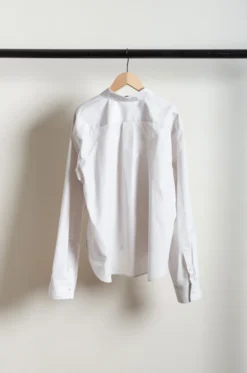 Sofie D’Hoore – BRIT Long Slv Cropped Shirt – Woven Pearl -Salomon Boutique rdv sofie dhoore 08 scaled 1