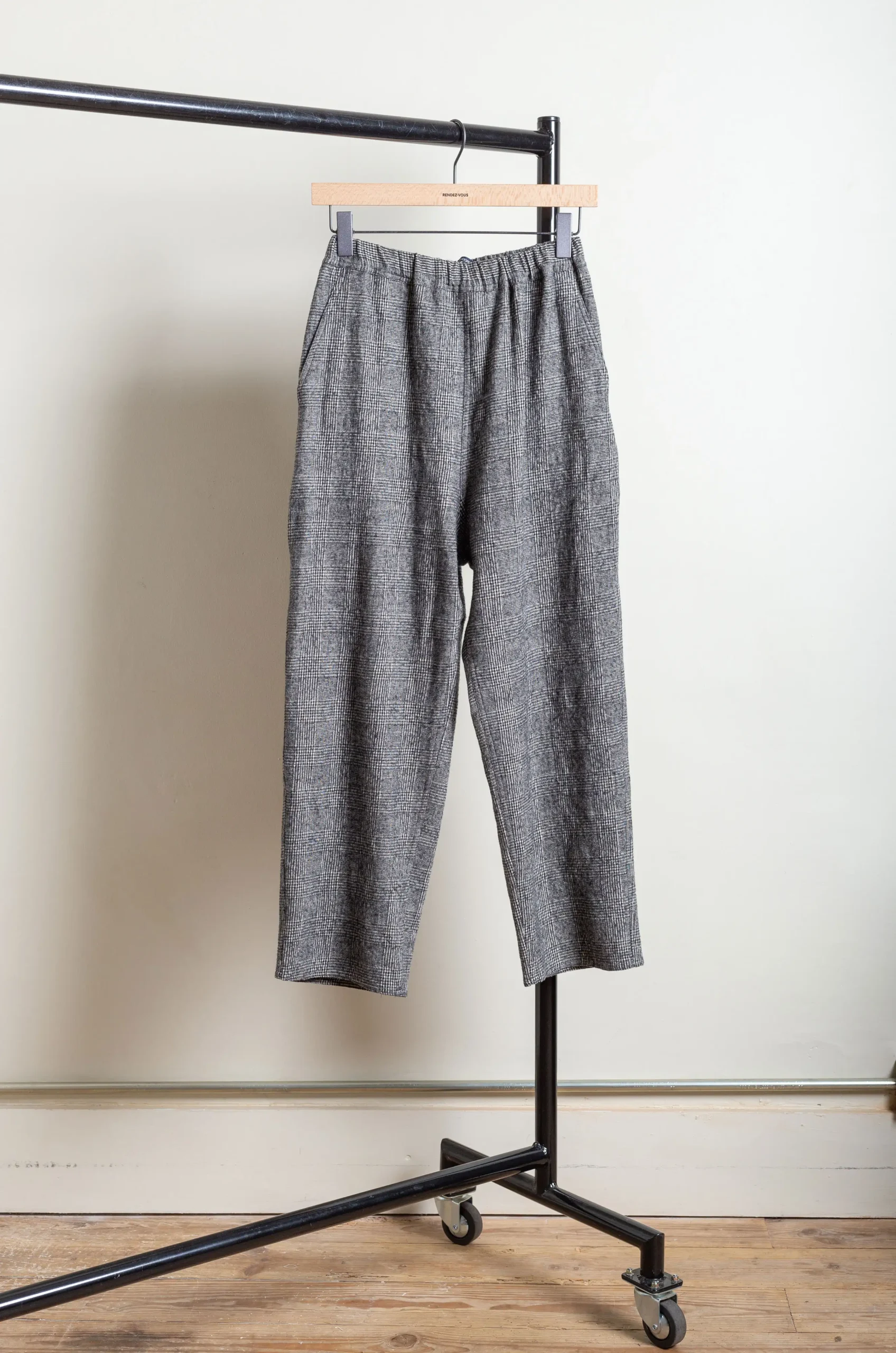 Sofie D’Hoore – PARTS Loose Fit Pants – Mid Grey Pow 6 Sofie D’Hoore – PARTS Loose Fit Pants – Mid Grey Pow – Image 4