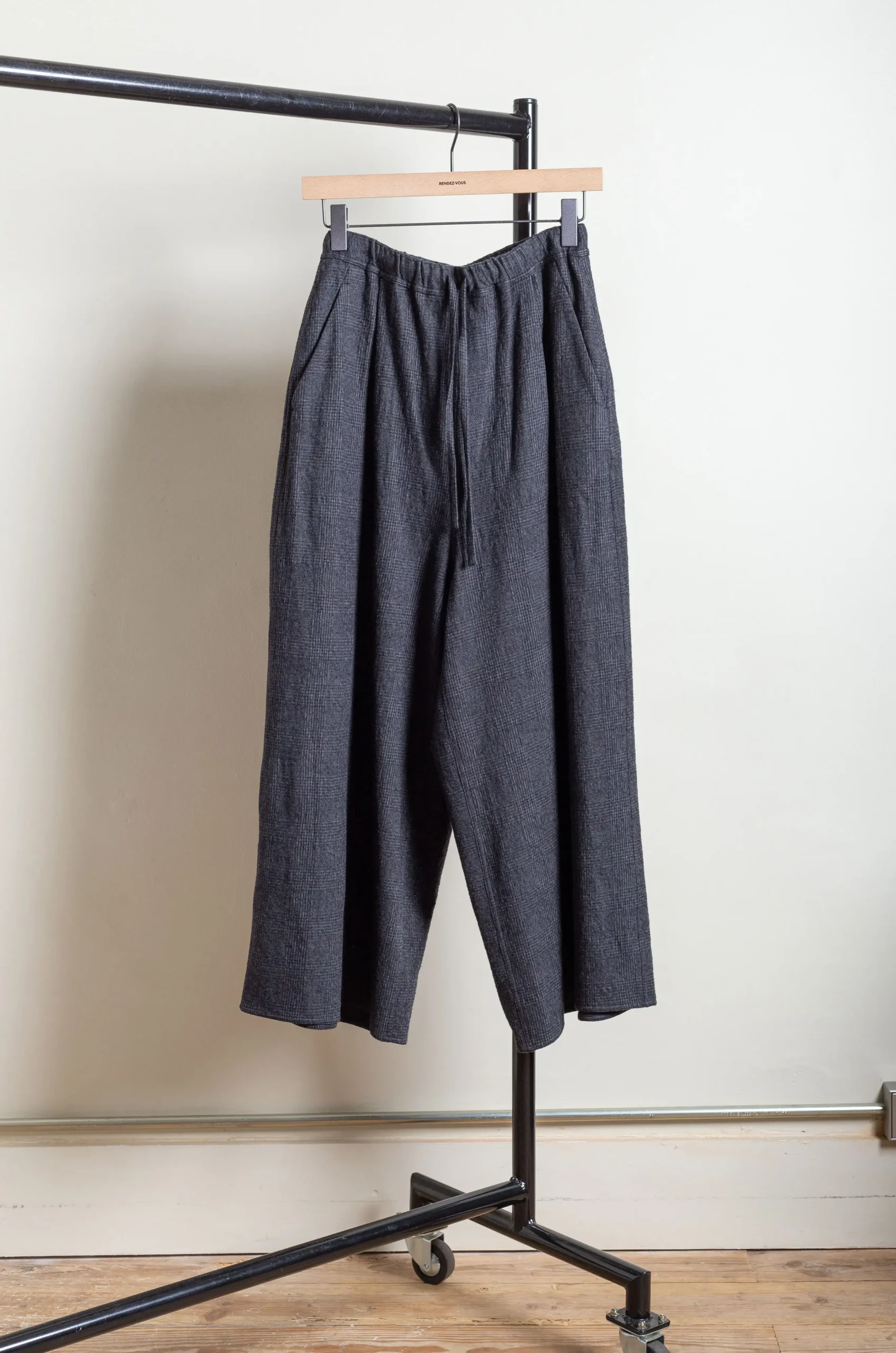 Sofie D’Hoore – PALAU Wide Pants With Drawstrings – Coal Pow 5 Sofie D’Hoore – PALAU Wide Pants With Drawstrings – Coal Pow – Image 3