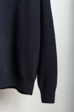 SSSTEIN – Sweater ST.989 – Black -Salomon Boutique rdv ssstein 28 scaled 1