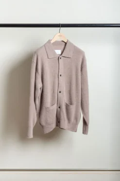 SSSTEIN – Cardigan ST.994 – Beige 11 SSSTEIN – Cardigan ST.994 – Beige -Salomon Boutique rdv ssstein 29 1 scaled 1