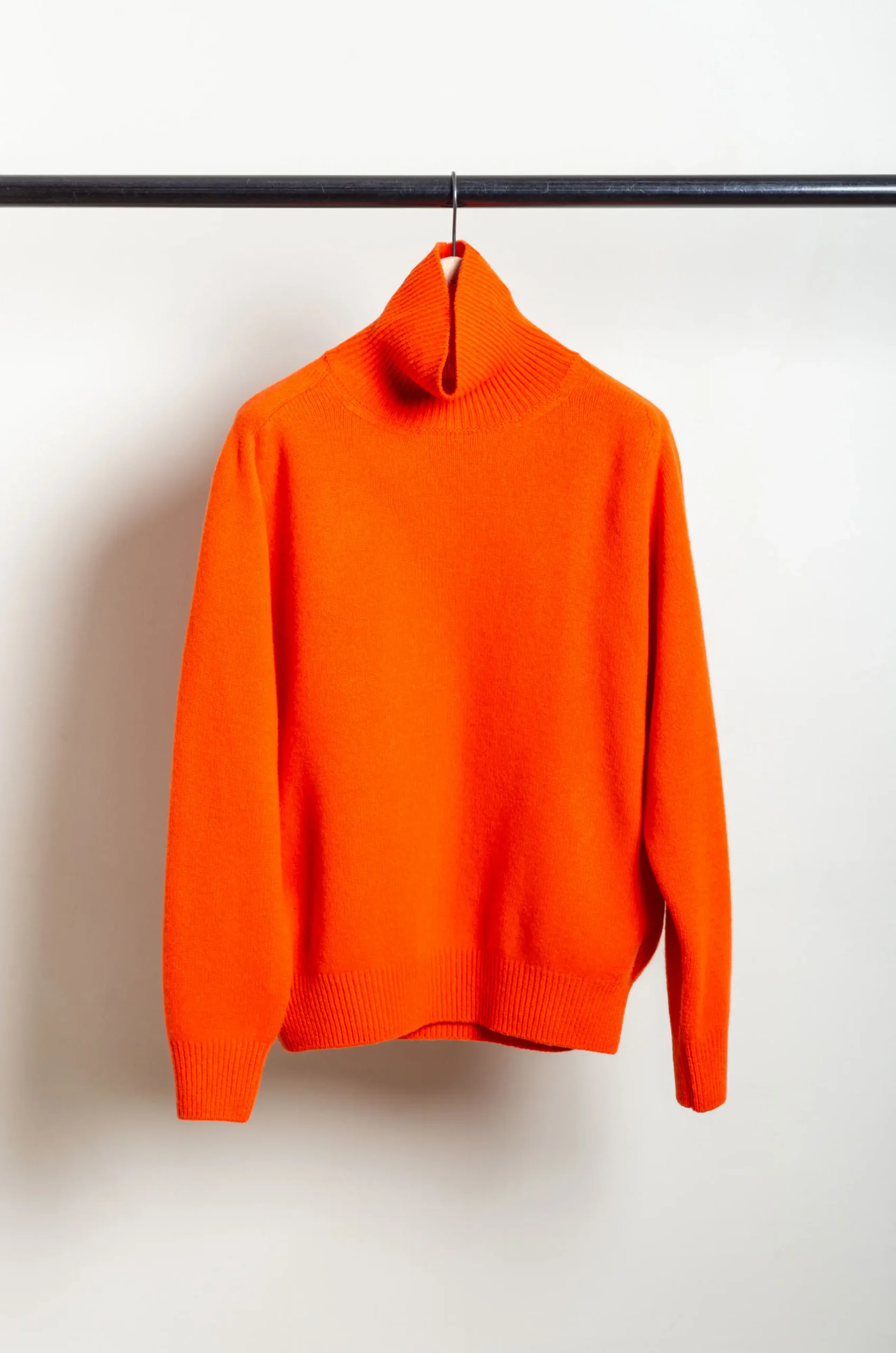 SSSTEIN – Sweater ST.989 – Orange 5 SSSTEIN – Sweater ST.989 – Orange – Image 3