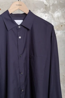 Stein – Oversized Down Pat Shirt – Dark Navy 11 Stein – Oversized Down Pat Shirt – Dark Navy -Salomon Boutique rdv stein 10 scaled 1