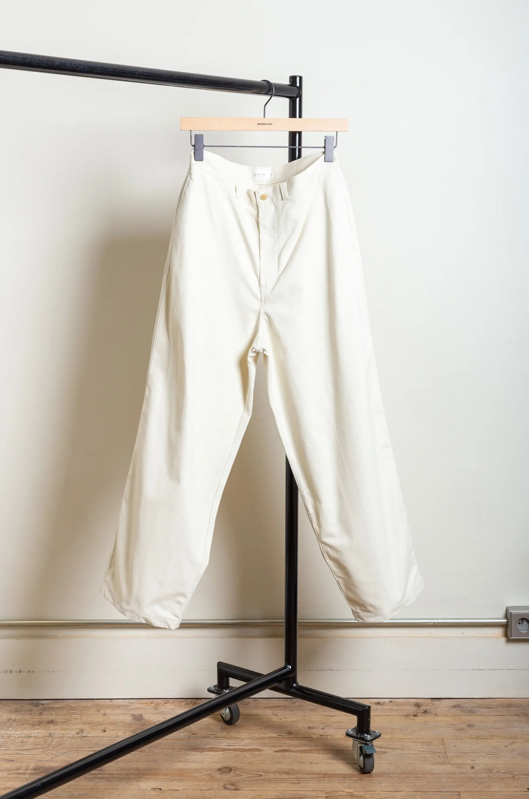 Still By Hand – Peach Skin Wide Pants PT06243OS – Ecru 3 Still By Hand – Peach Skin Wide Pants PT06243OS – Ecru