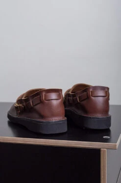 Aurora – Middle English – Brown 14 Aurora – Middle English – Brown -Salomon Boutique rdv store 66 31