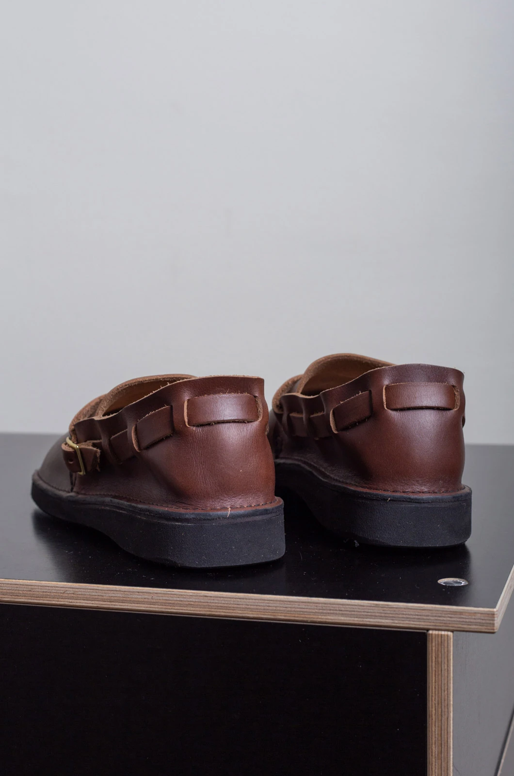 Aurora – Middle English – Brown 8 Aurora – Middle English – Brown – Image 6