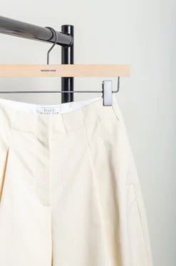 Studio Nicholson – Dordoni SNW-1616 Peached Cotton Twill Pants – Cream -Salomon Boutique rdv studio nicholson 48 scaled 1
