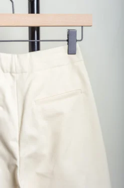 Studio Nicholson – Dordoni SNW-1616 Peached Cotton Twill Pants – Cream -Salomon Boutique rdv studio nicholson 50 scaled 1