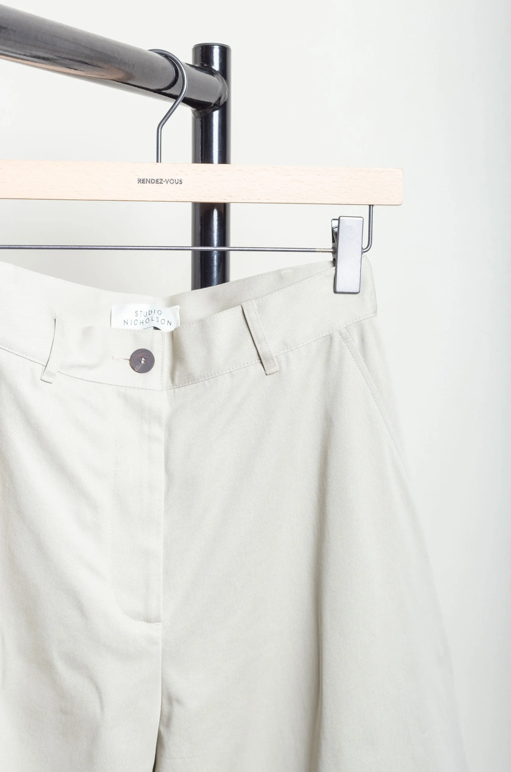 Studio Nicholson – CHALCO SNW-1173 Wide Crop Pant – Pebble 6 Studio Nicholson – CHALCO SNW-1173 Wide Crop Pant – Pebble – Image 4