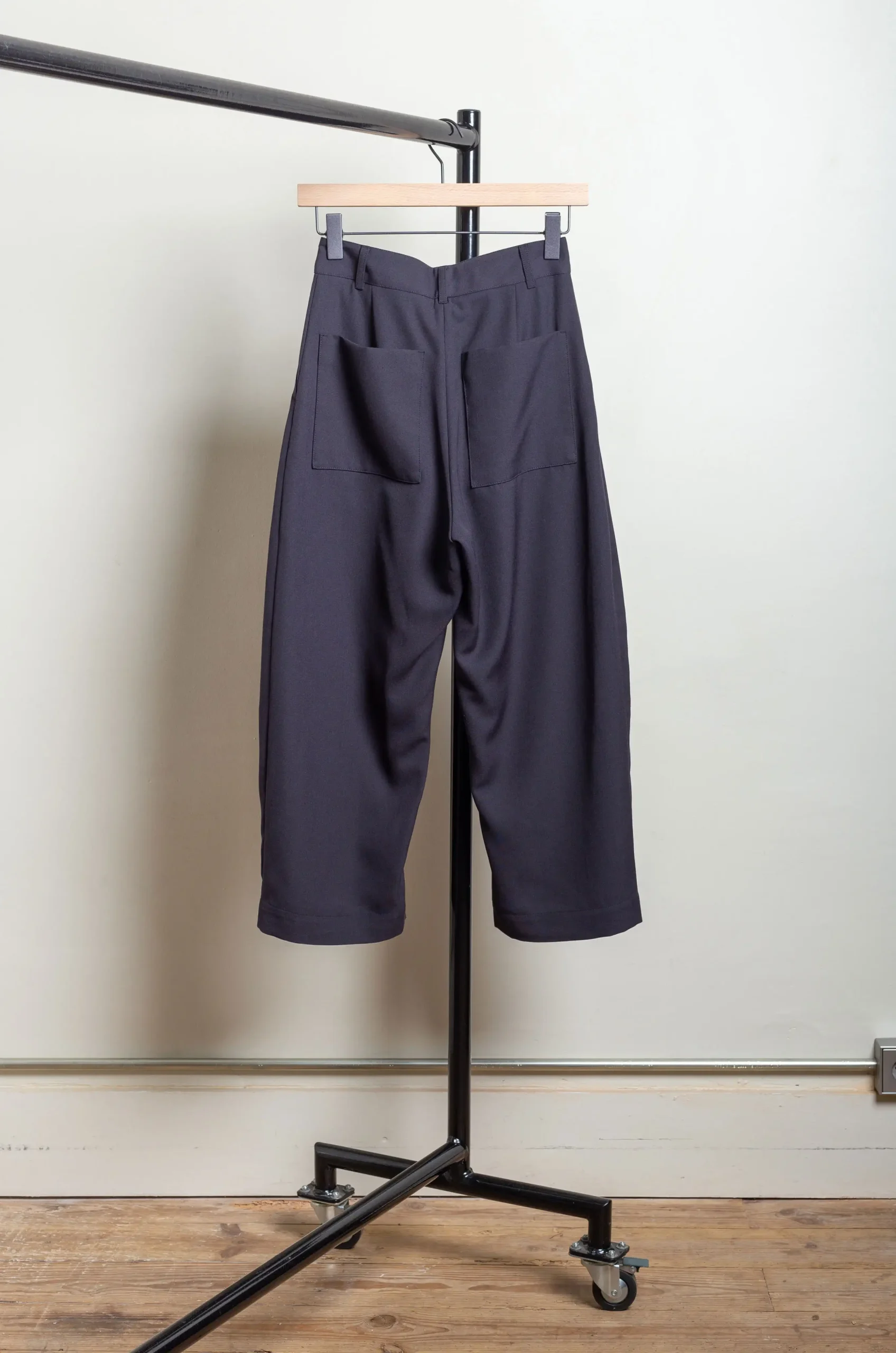 Studio Nicholson – CHALCO SNW-1173 Light Tech Wool Pant – Darkest Navy 7 Studio Nicholson – CHALCO SNW-1173 Light Tech Wool Pant – Darkest Navy – Image 5