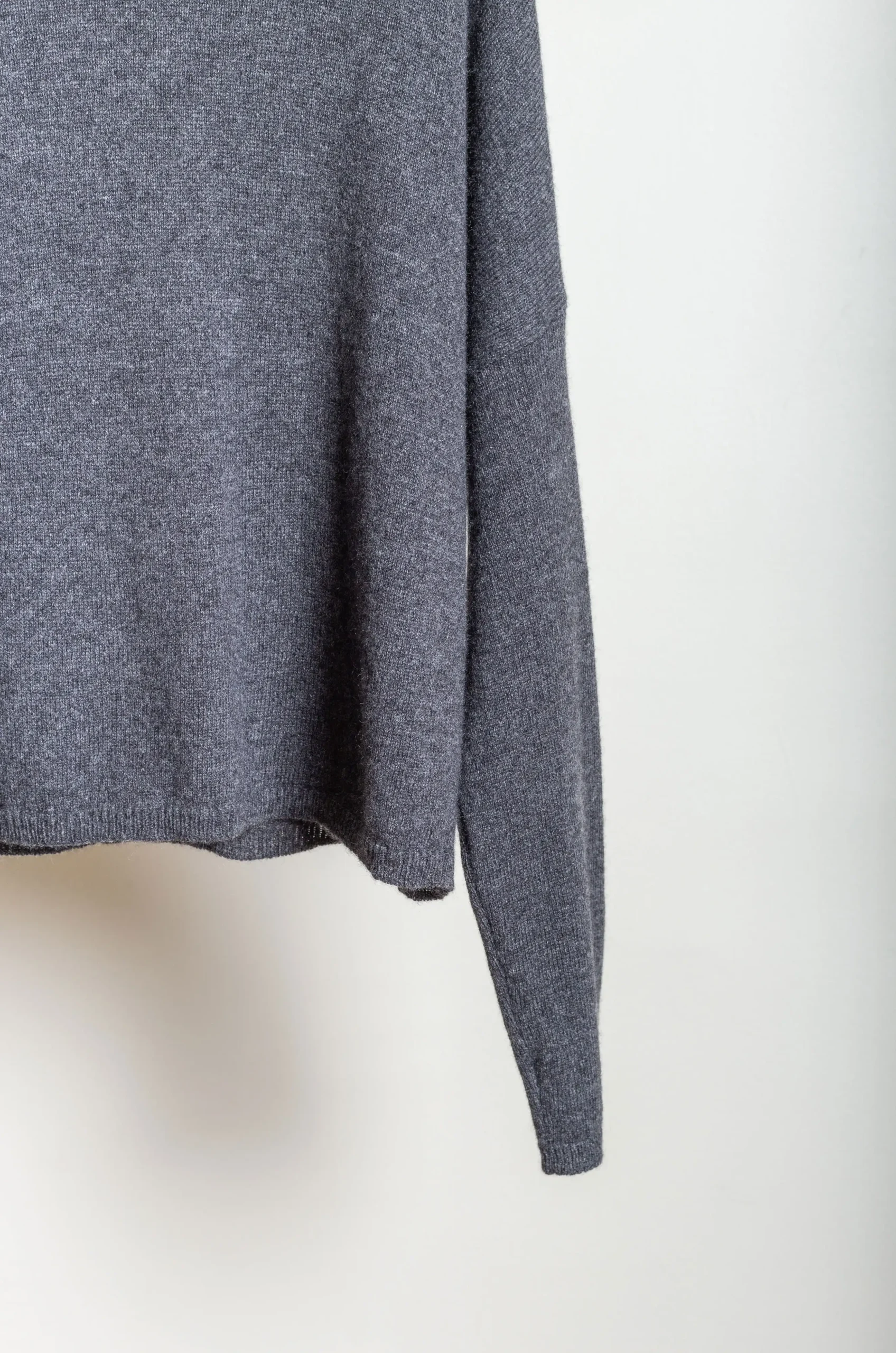 That’s Alyki – Lulu’ Knitwear – Mica 5 That’s Alyki – Lulu’ Knitwear – Mica – Image 3