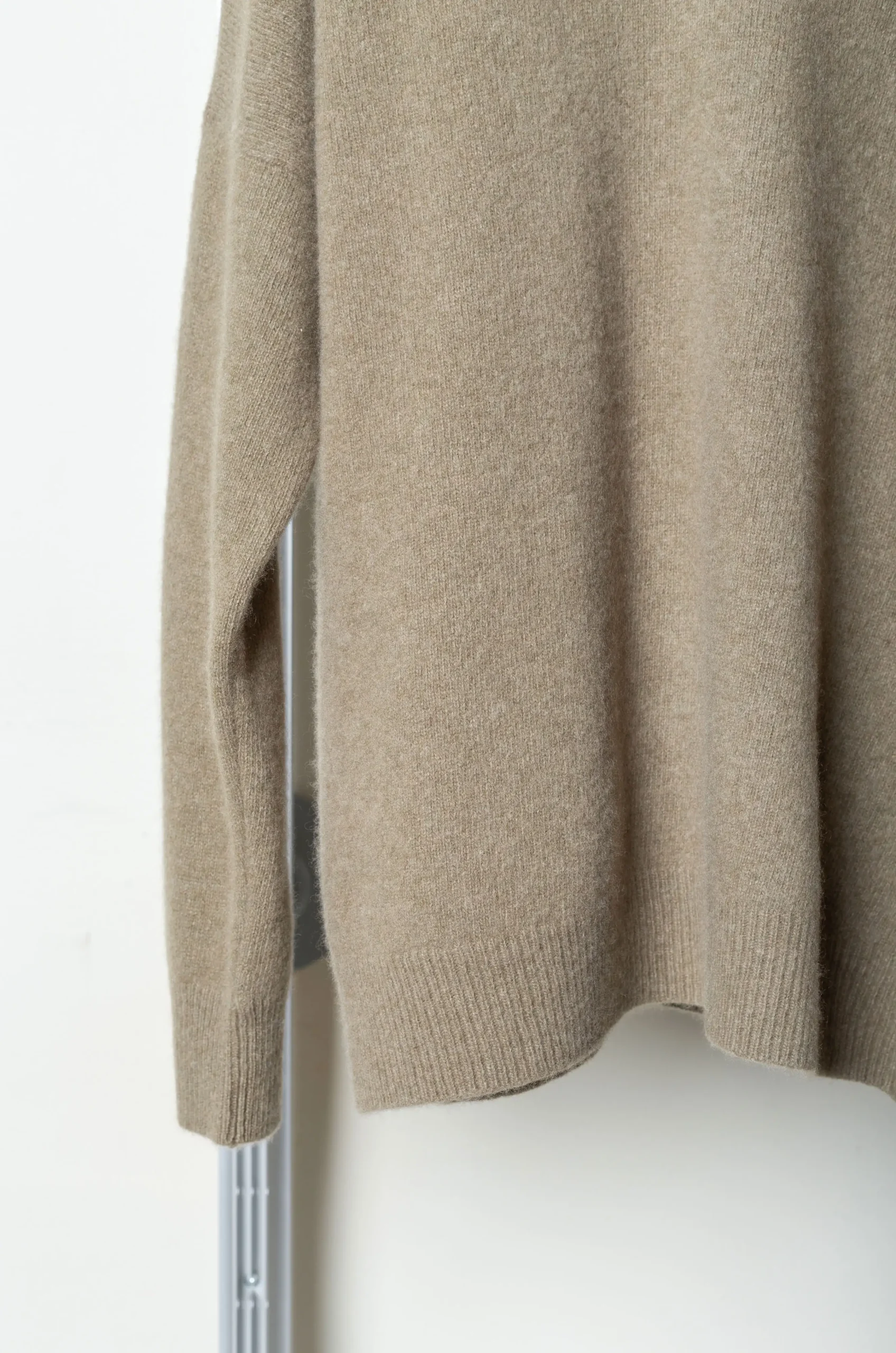 That’s Alyki – Geraldina Knitwear – Fieno 7 That’s Alyki – Geraldina Knitwear – Fieno – Image 5