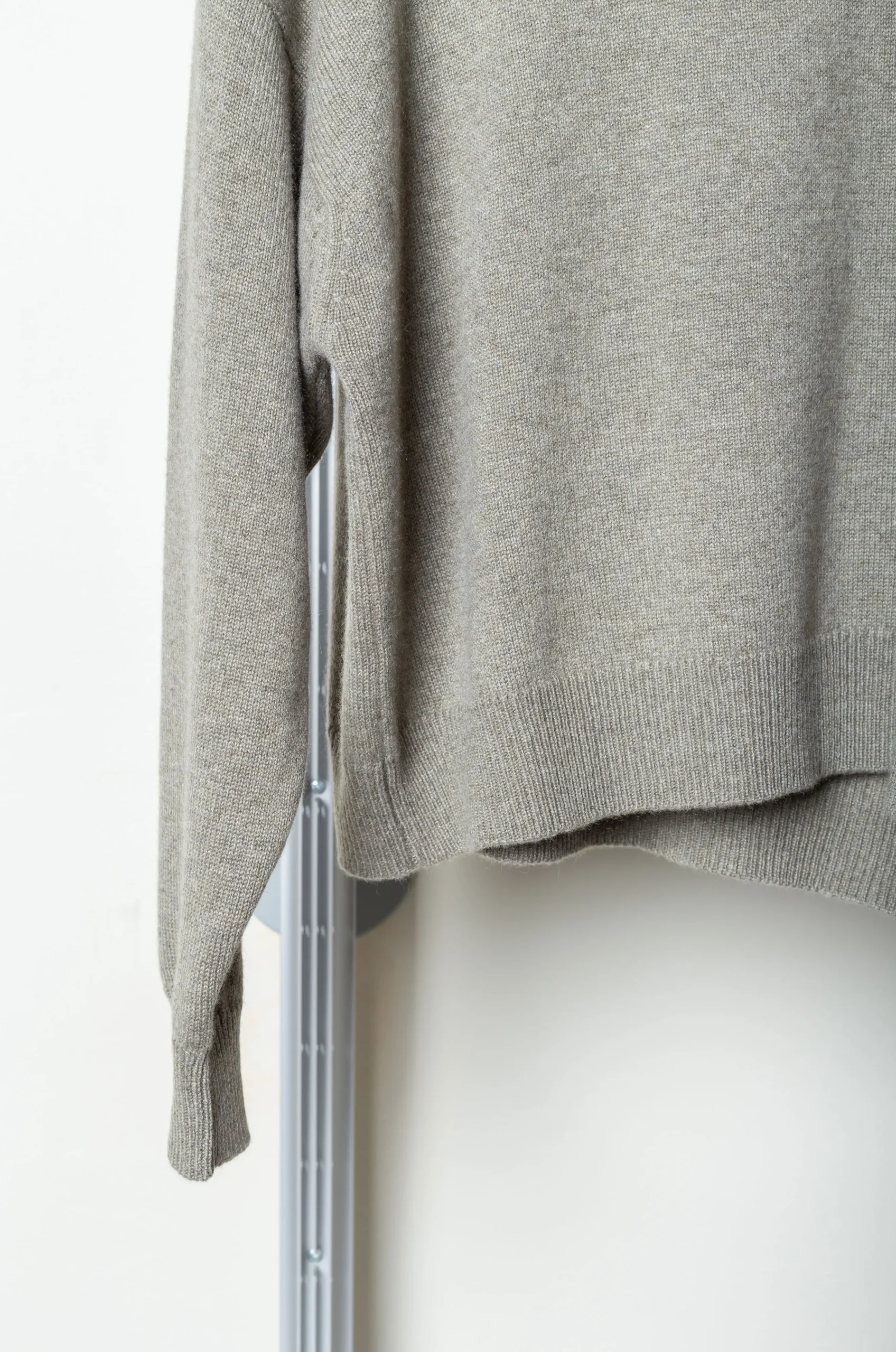 That’s Alyki – Oriane DV Knitwear – Seagrass 7 That’s Alyki – Oriane DV Knitwear – Seagrass – Image 5