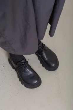 GUIDI – Zoomorphic Derby ZO02V – Black 10 GUIDI – Zoomorphic Derby ZO02V – Black -Salomon Boutique rdv veritecoeur 12 scaled 1