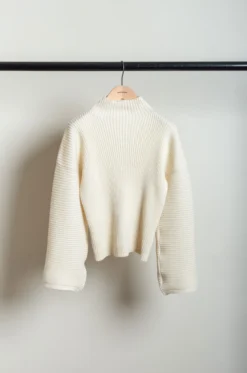 Whiteread – Jumper 02 – Salt 10 Whiteread – Jumper 02 – Salt -Salomon Boutique rdv whiteread 05 scaled 1