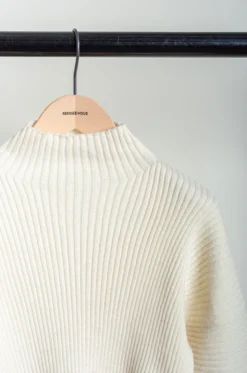 Whiteread – Jumper 02 – Salt 11 Whiteread – Jumper 02 – Salt -Salomon Boutique rdv whiteread 06 scaled 1