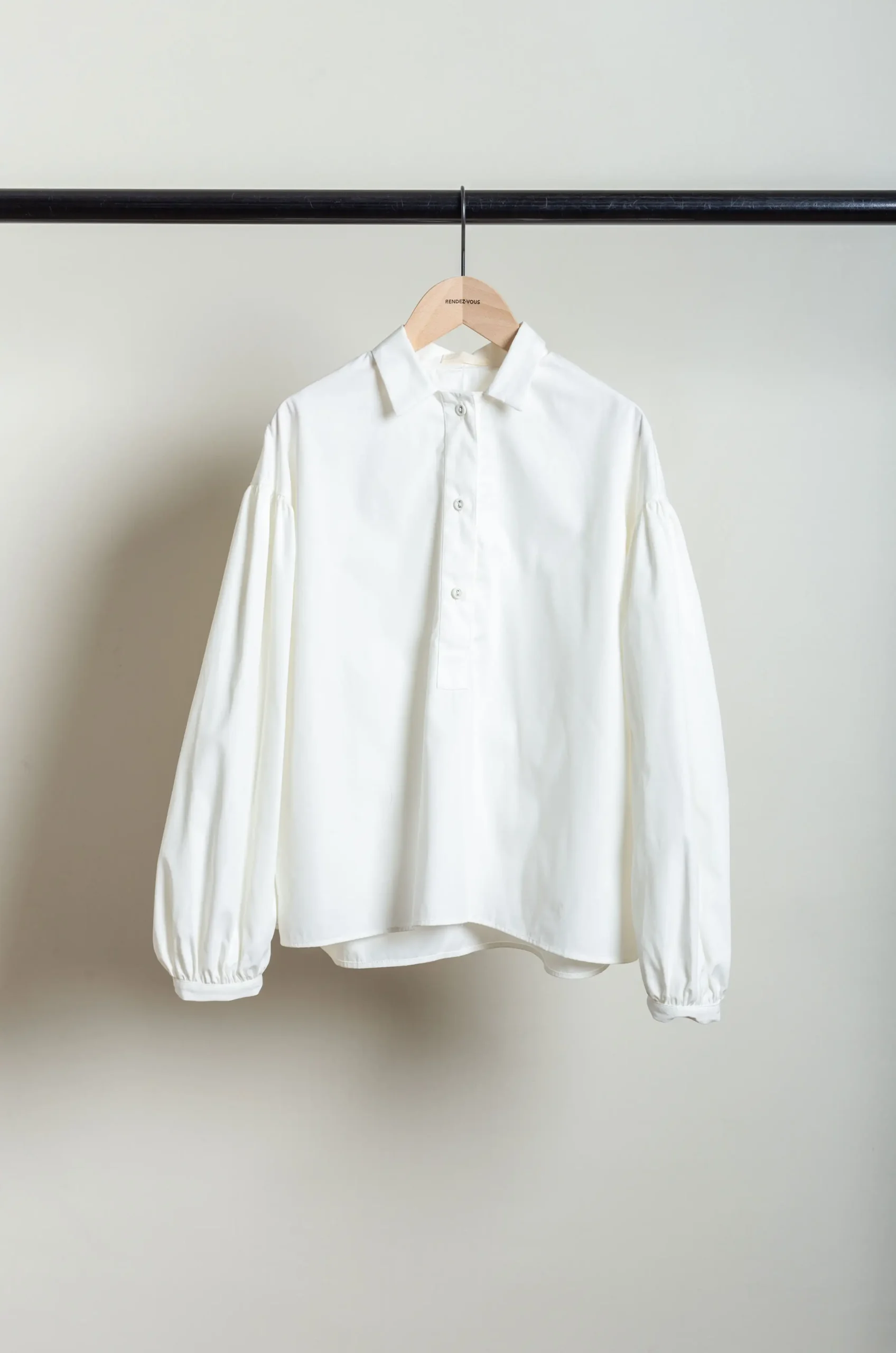 Whiteread – Shirt 01 – Salt 5 Whiteread – Shirt 01 – Salt – Image 3